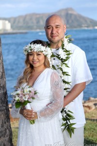 Sunset Wedding at Magic Island photos by Pasha Best Hawaii Photos 20190325031